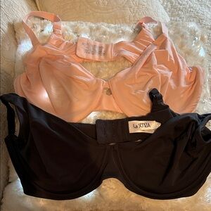 La Senza dark grey and Le Vie en Rose is pink